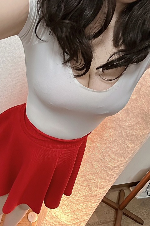 山本なぎさ