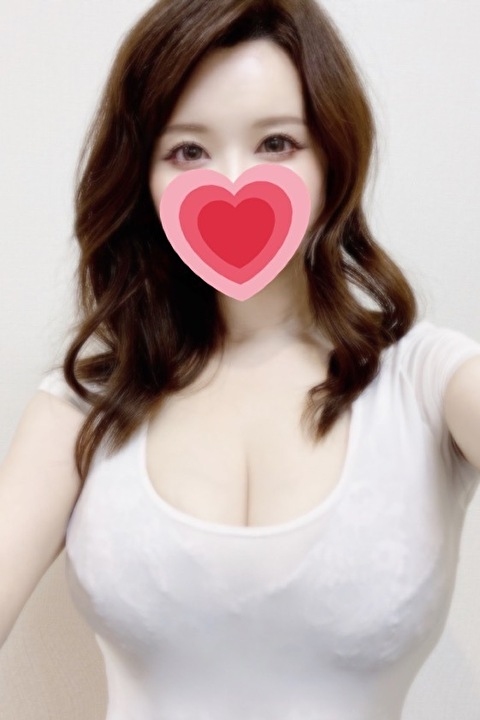 葉山えれな