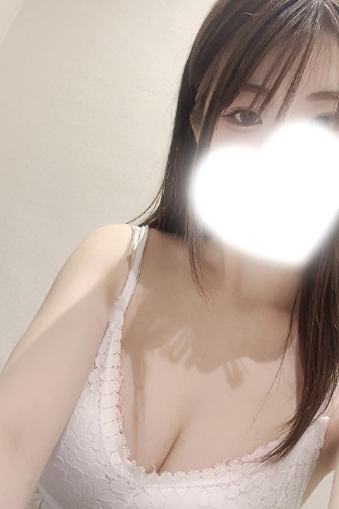 真白ありな